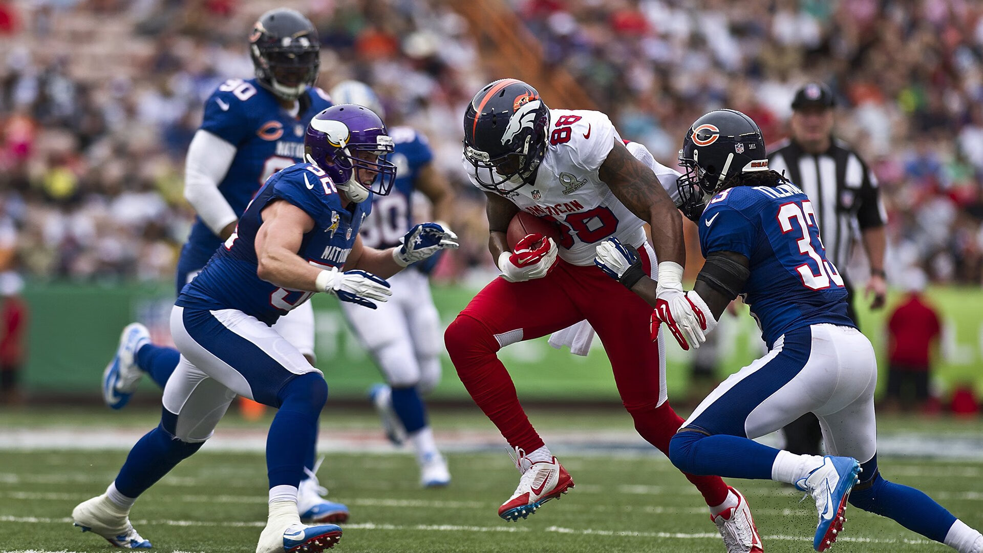 湖人队主场赢得胜利NBA季后赛,湖人主场时隔8年再迎季后赛